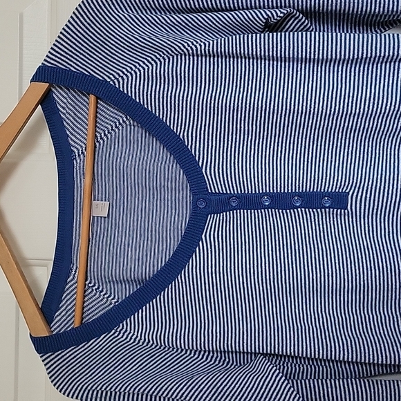 NWOT Old Navy striped sweater - Picture 2 of 4